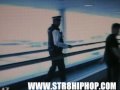 SNOOP DOGG GETS AMBUSHED BY UK POLICE @ AIRPORT