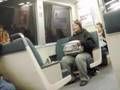 美國「地鐵阿姐」 (Queen Latifah Disrupts Passengers On Train)