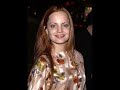 a slideshow with pictures of mena suvari, one of my favourite actresses.