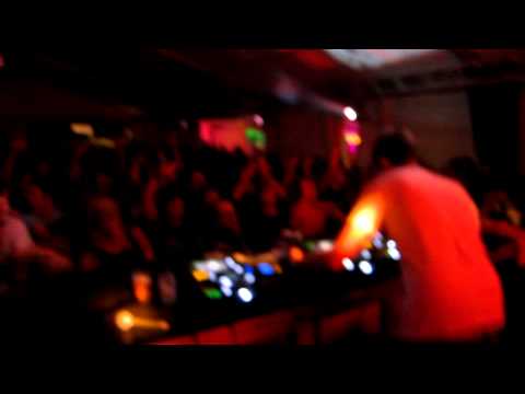 YannickSadoine - Inspector Dubplate drops Koan Sound at Club Soda Festival 2011.