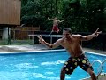 EdU & Chui chillin en Pool