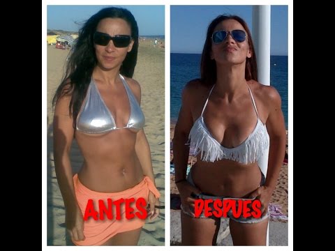 Las muchachas delgadas el pequeño pecho