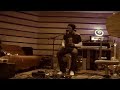 une vid�o en exclu de maxim nucci en acoustique. apr�s avoir sign� la bo du film alive, il sort son premier album. avis aux amateurs de ben harper et sinclair ;-)