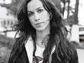 Alanis Morissette Symptoms
