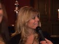 vem tycker kristian luuk skulle passa som bondbrud, vilka tv� saker gillade inte robert wells med filmen och varf�r fnittrar pernilla wahlgren? m�nga fr�gor - alla svar i den h�r filmen. alexander erwik minglar p� r�da mattan.