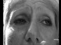 Un sorpresivo ataque de pánico invade la vida de una mujer, donde el porqué se convierte en un inquietante enigma a descifrar;  y la marcará en lo profundo por el resto de su vida. Ask your comentary please. Cortometraje presentado en el festival QFW Quick Flick World Internacional preseleccionado por el director de cine Alejandro Doria para la terna del mes de marzo de 2007 de Argentina TEMA PANICO.Ingrese a www.publisolfilms.comContacto info@publisolfilms.com