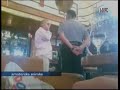 dikan uhi?en u centru zagreba u kafi?u buldog
