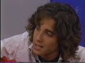 vico le agradece a rocco con un beso