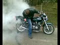 Kawasaki Zephyr 550 burnout (palenie gumy)