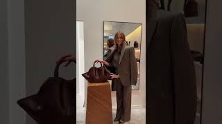 Por dentro da nova loja da @mondepars no Rio de Janeiro 👀 @sashameneghel sempre impecável 🫶