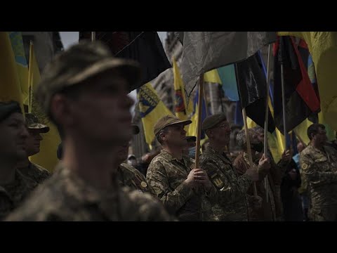 „Tag der Verteidiger der Nation“: Fragwürdige Groß-Demonstration in Kiew