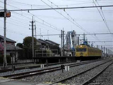 秩父鉄道1000系カナリヤイエロー