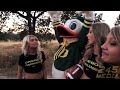 UNIVERSITY OF OREGON CHEERLEADERS POSTER PHOTO SHOOT 2010