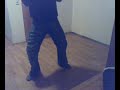 Hier sehen wir einen Kurden, der einen ziemlich guten Cripwalk hinlegt...Respekt an ihm...Schaut euch das an... Ist wirklich sehenswert!!!http://clubofkurds.oyla.dehttp://clubofkurds.oyla.dehttp://clubofkurds.oyla.deViel Spaß!!!Mit kurdischen GrüßenUrfa-Styler
