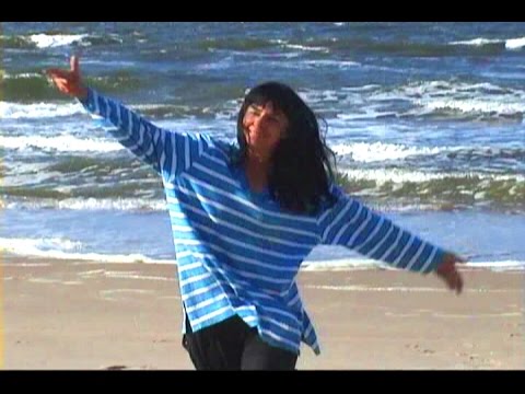 Wiesia & Przemo beautiful melody funny party on beach