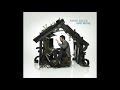 Grazie a Spotify scopro cose: ma sapete che non mi ero resa conto pienamente di quanto Raphael Gualazzi fosse bravo? Ascolto l'ultimo album e mi lascio avvolgere dallo swing (o come si chiama)! (Ps. il tour lo apre a Senigallia il 6, ehm, aprile :-) ) http://www.youtube.com/watch?v=FsZWe6z38oc
