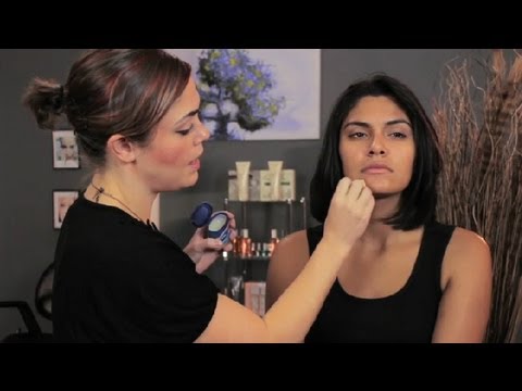 How to Use Vaseline as a Moisturizer for an Extremely Dry Face : Makeup Trends