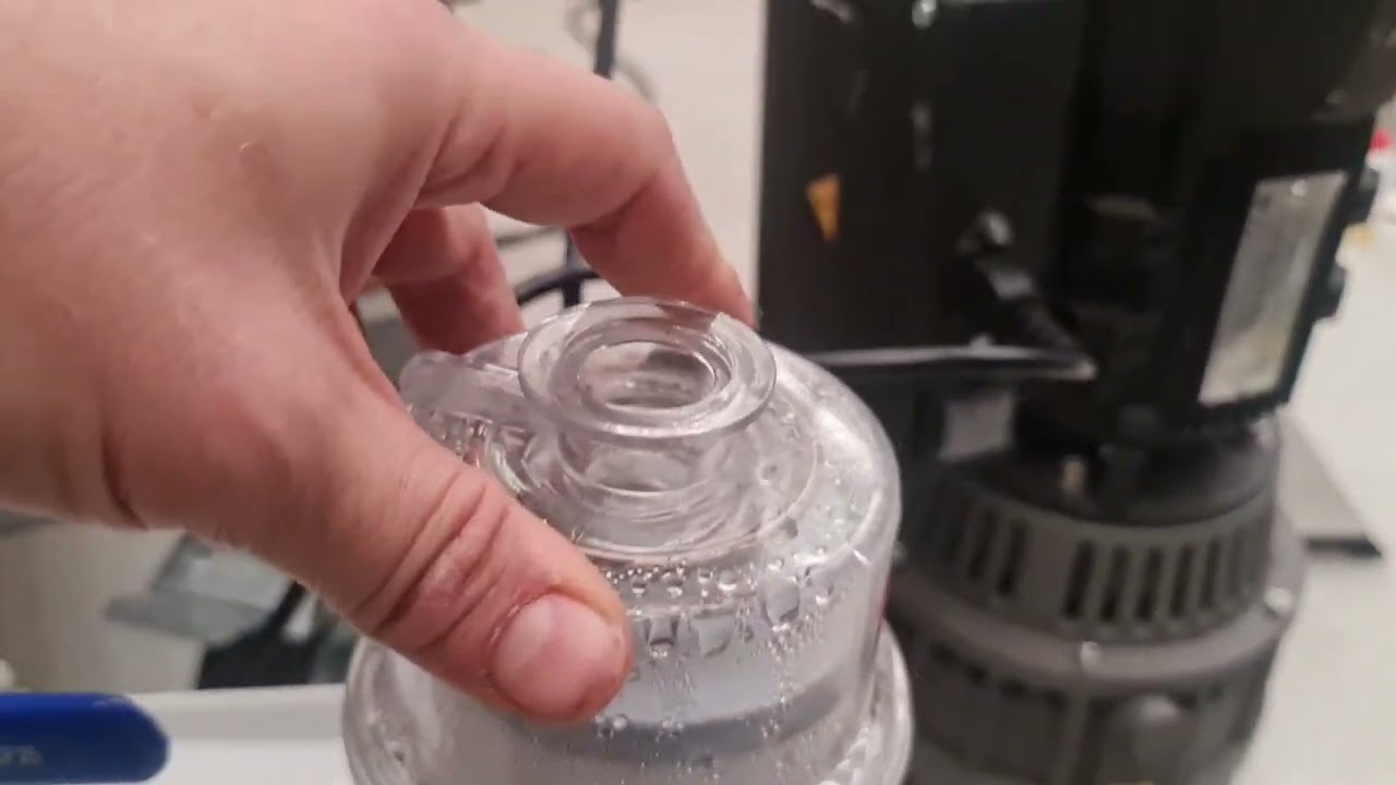 WAVE Freeze Dryers connecting the pump