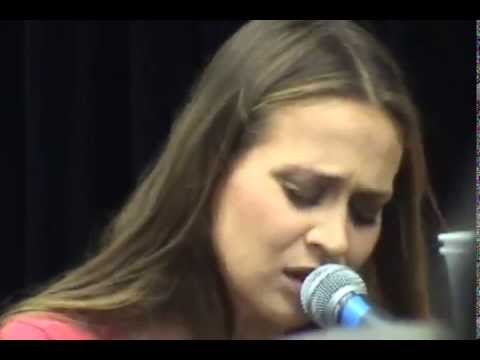 Fiona Apple live at Tower Records