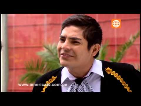 Joel - Joel Gonzales le robó un beso a Monserrat en un momento de distracción, ante tal hecho la Monsefuana le dijo que no ella lo ve a él como a un primito.