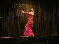 Dalila al-Qamar interpreta a Warda Dalila al-Qamar interpreta a Warda