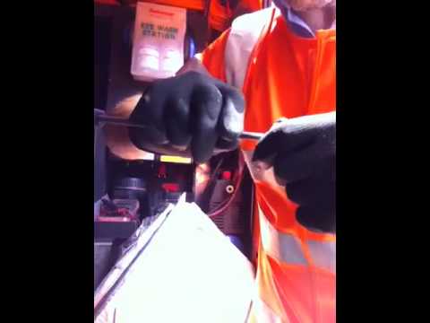 how to remove ignition barrel vt commodore