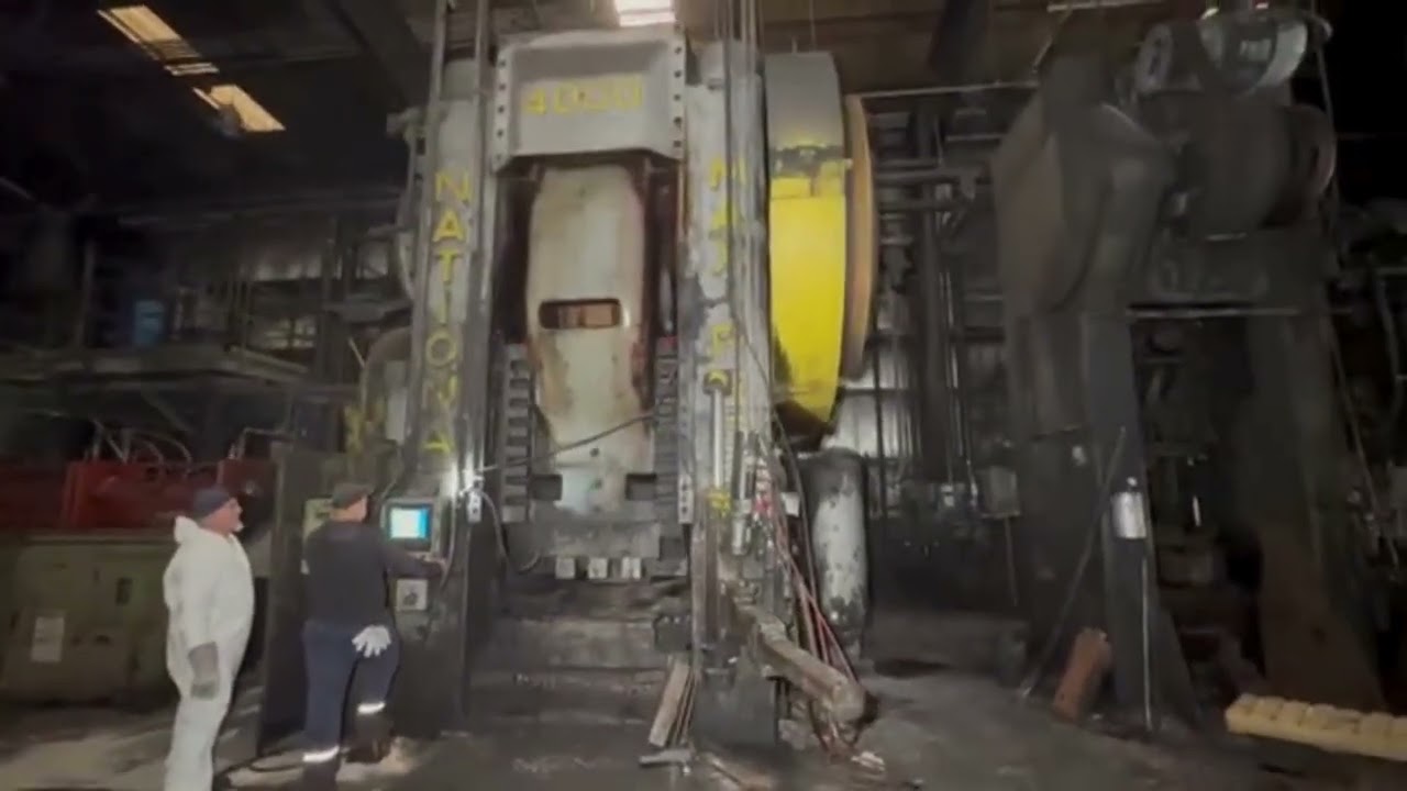 4000 Ton, NATIONAL MAXIPRESS