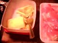 frango ensopado na cerveja  marcelo e beto cozinhando 