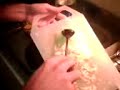 frango ensopado na cerveja  marcelo e beto cozinhando 
