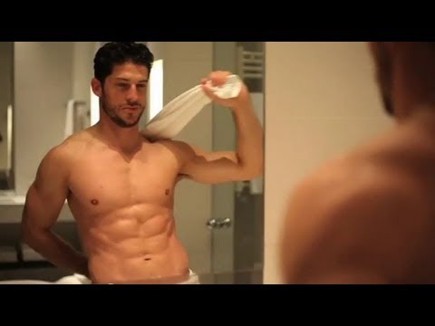 Leo Rico, bombero, modelo y hombre Men's Health