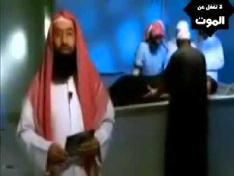 نساء عاريات