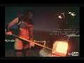 Kanye-West-Flashing-