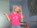 ptite soeur ki danse la tecktonik