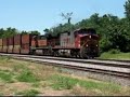 2 BNSF container trains meet