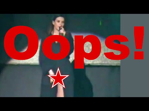 slip - La cantante Laura Pausini è apparsa senza slip o mutante sul palco nel concerto a Lima: ops. E' stato un incidente o è stato programato? Gossip di metà estate su Laura Pausini.