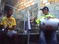 os muthambas brincando ai foi que o barraco desabou