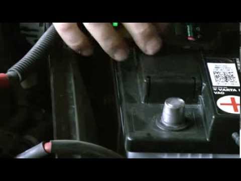 2005 Audi S4 Cabriolet Battery and Cabin Pollen Filter Replacement – Easy