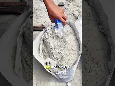 Chuyện thật như đùa, xi măng gì mà đổ nước vào không thấm?