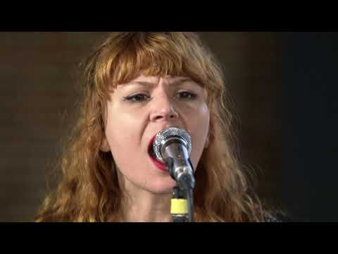 Altin Gun - Goca Dunya (Live on KEXP)