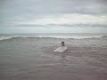 Otávio surfando em Itanhaem