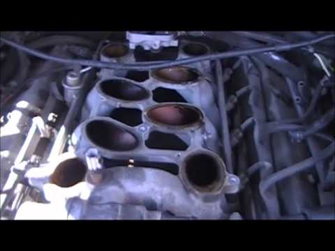 5.4 Lincoln Navigator cylinder head removal