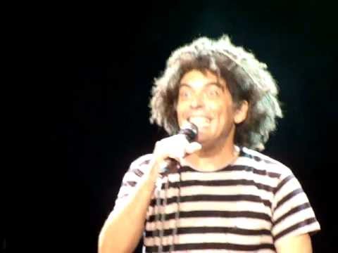 Marcos Sacramento canta Assis Valente