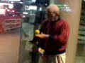 crazi old man jugling at like 3am lol