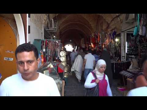 Tunis - Visite de la capitale de la Tunisie en juillet 2012, Tunis :-) Au menu, promenade dans la medina, avenue Habib Bourguiba, decouverte de la place de la Republ...