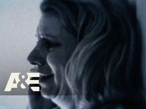 Panic 9-1-1: Two Intruders Break Into Gina's Home | A&E