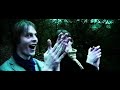 Amidst happy bushes and trees Enrico is held captive by Christobal and Sy while they play their new song inspired by early birds and beatles. Video being broadcasted on frisian television (klipkar+).