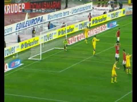 10.11.10 SERIE A: Artur Boruc vs AS Roma !!! HQ !!!