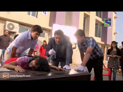 setindia - Ep 1063 - C.I.D.: Doctor who was forcefully kidnapped by Kidnappers to cure Daya reveals to Team CID that he was shot by one of the kidnappers. Taarika revea...