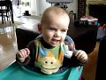 nous ne pouvons plus aller sur l'ordinateur maintenant, � chaque fois, monsieur izac veut �couter les nanas bananas sur youtube