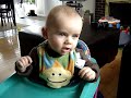 nous ne pouvons plus aller sur l'ordinateur maintenant, � chaque fois, monsieur izac veut �couter les nanas bananas sur youtube